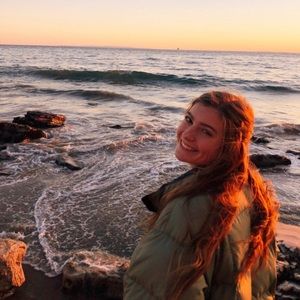 Meet your Posher, Clara